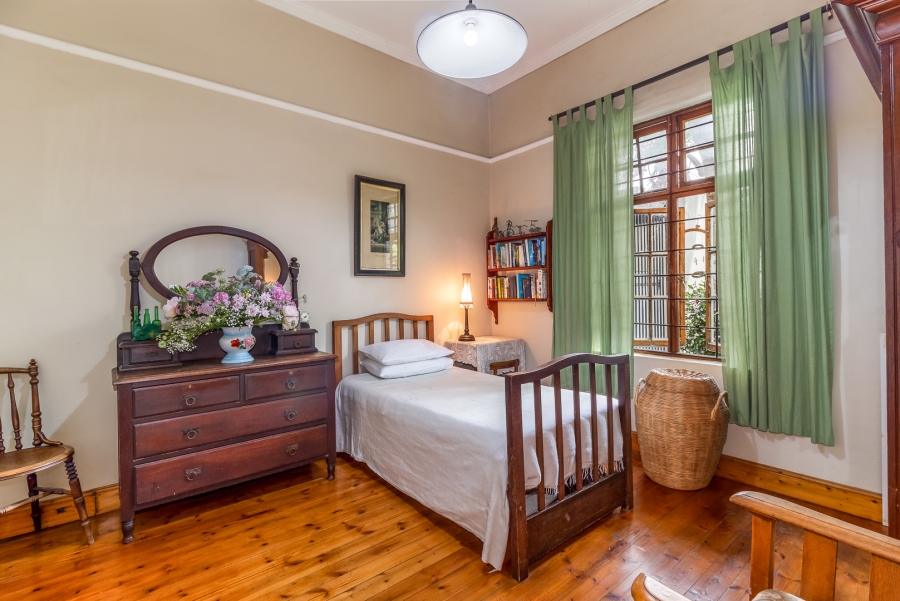 6 Bedroom Property for Sale in Paarl Central Western Cape